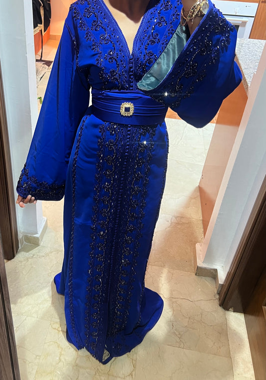 Caftan perlé bleu roi doublé bleu ciel