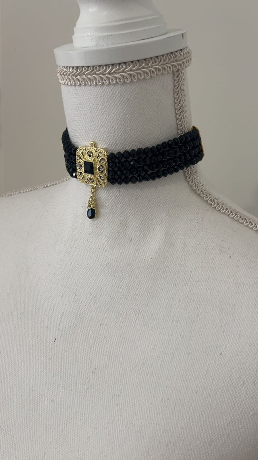 COLLIER (+ Boucles d'oreilles en cadeaux)