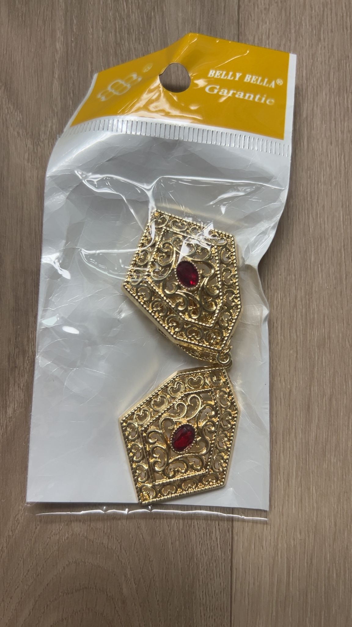 COLLIER (+ Boucles d'oreilles en cadeaux)