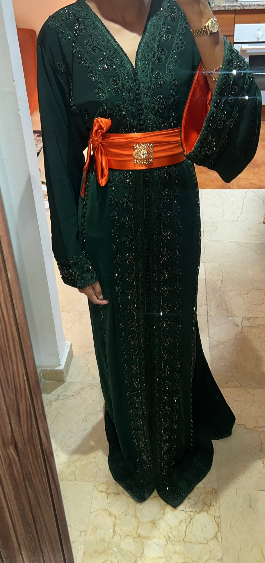 Caftan perlé vert doublé orange