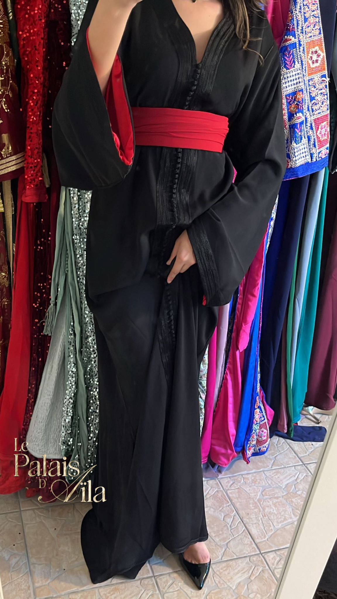 CAFTAN NOIR DOUBLÉ ROUGE